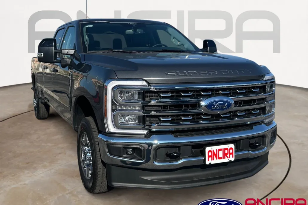 2026 Ford F-350 Lariat photo 1