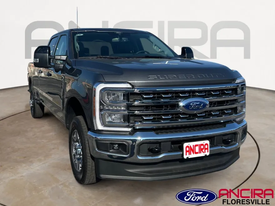 2026 Ford F-350 Lariat photo 1