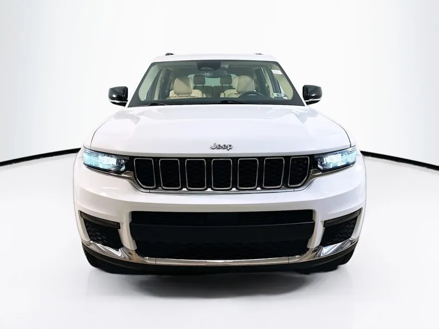 2021 Jeep Grand Cherokee Limited photo 1