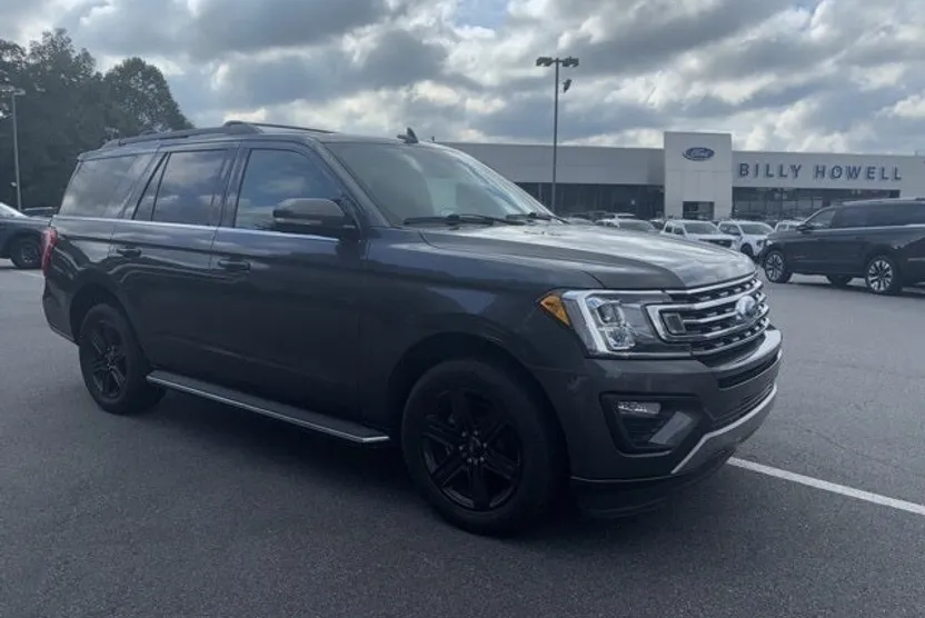 2020 Ford Expedition XLT photo 1