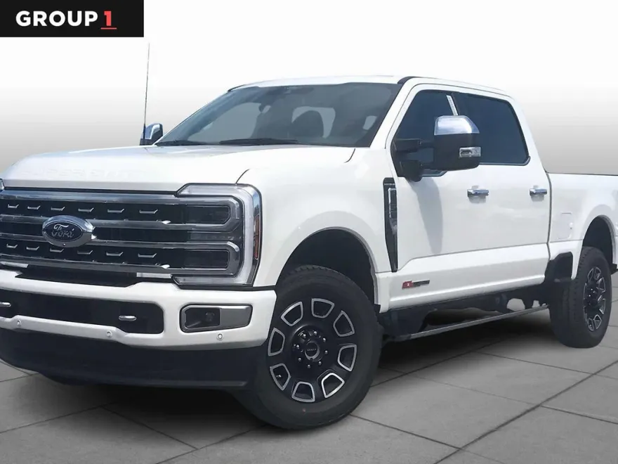 2024 Ford F-250 Platinum photo 1