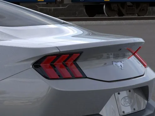 2025 Ford Mustang EcoBoost photo 4