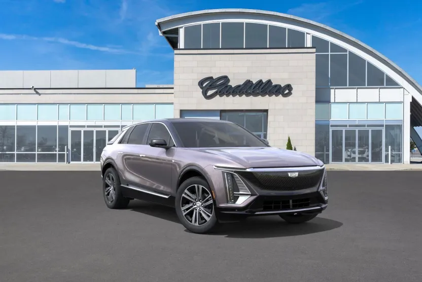 2025 Cadillac Lyriq Luxury photo 1