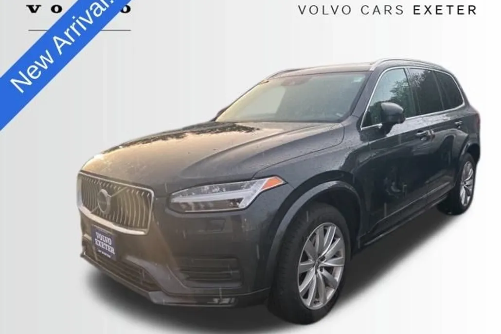 2022 Volvo XC90 T5 Momentum photo 1