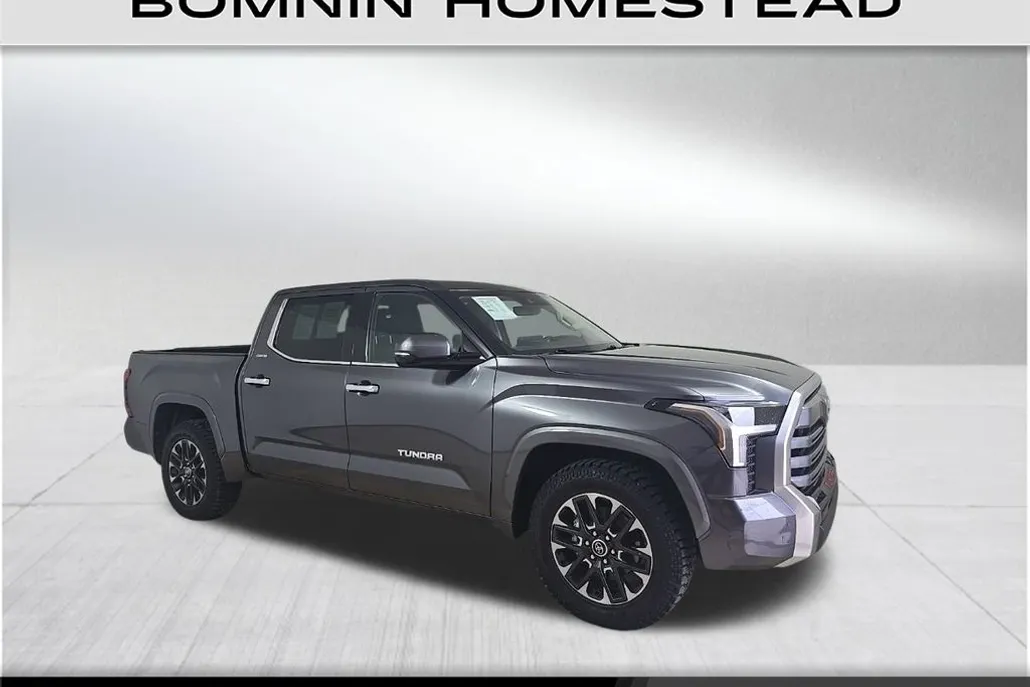 2023 Toyota Tundra Limited photo 1
