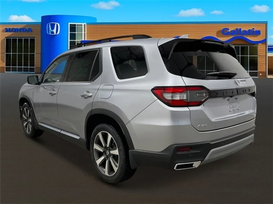 2025 Honda Pilot Touring photo 1