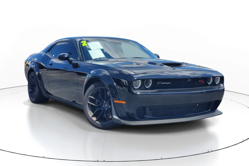2022 Dodge Challenger R/T Scat Pack Widebody photo 1