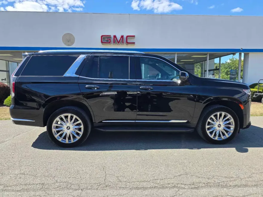 2024 Cadillac Escalade Premium Luxury photo 1