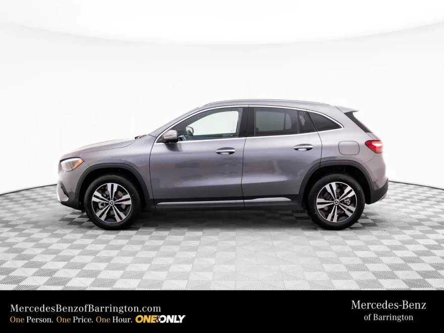 2026 Mercedes Benz GLA 250 4MATIC photo 1