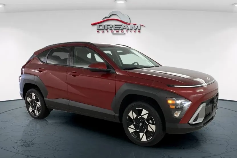 2025 Hyundai Kona SEL photo 1