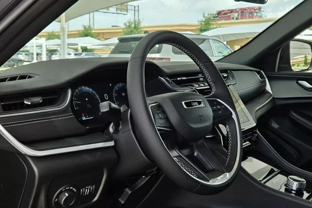 2025 Jeep Grand Cherokee Laredo X photo 1