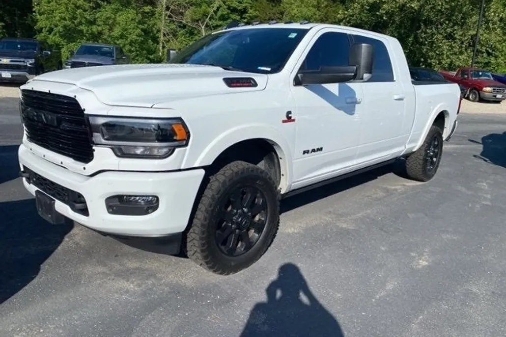 2022 Ram 3500 Laramie photo 1