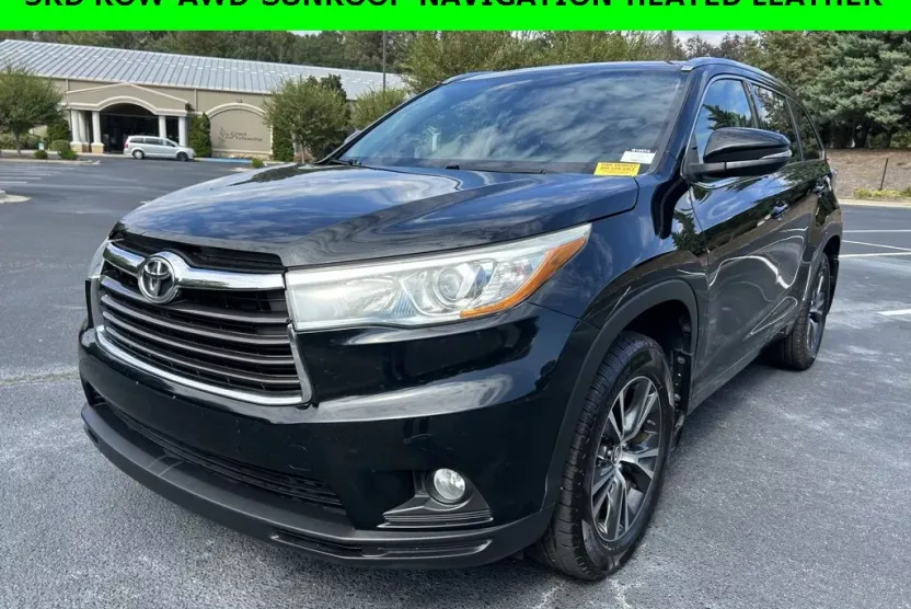 2016 Toyota Highlander XLE photo 1