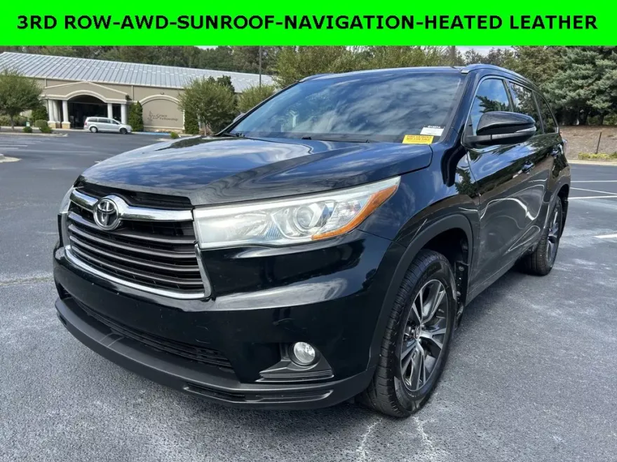 2016 Toyota Highlander XLE photo 1