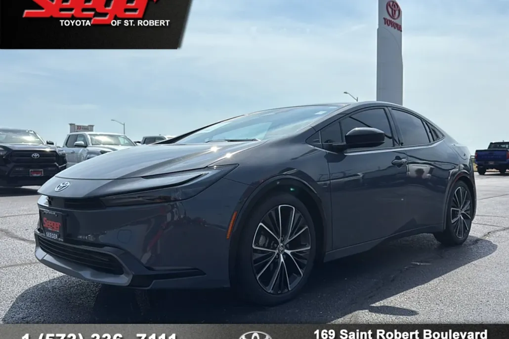 2024 Toyota Prius Limited photo 1