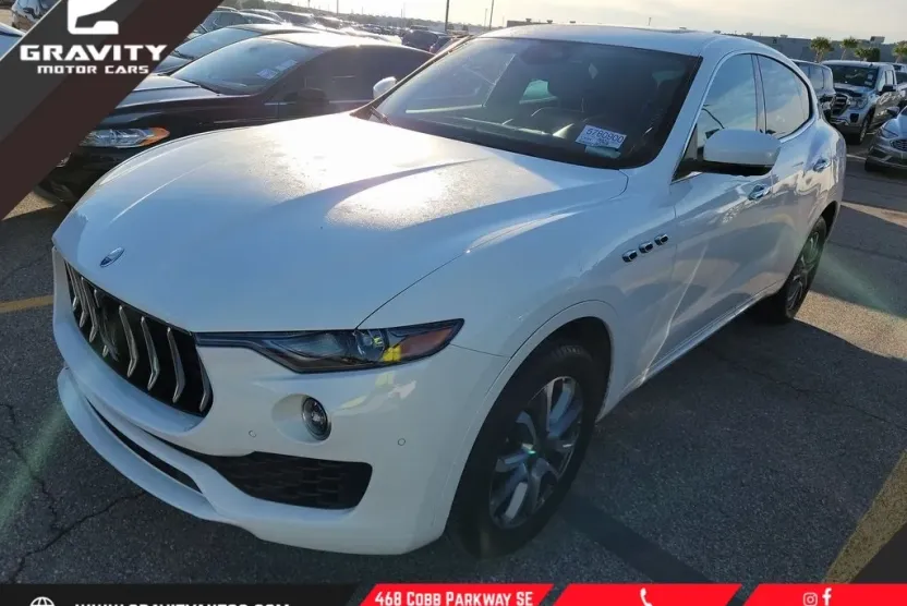 2019 Maserati Levante Base photo 1