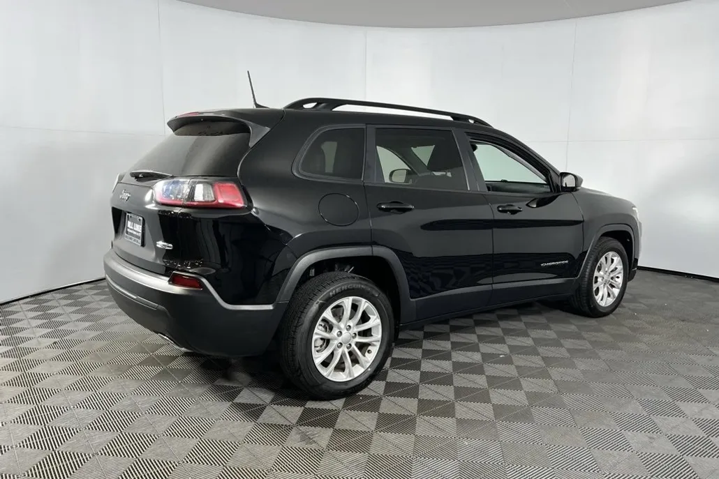 2022 Jeep Cherokee Latitude Lux photo 1