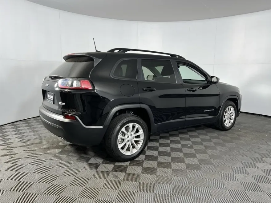 2022 Jeep Cherokee Latitude Lux photo 1