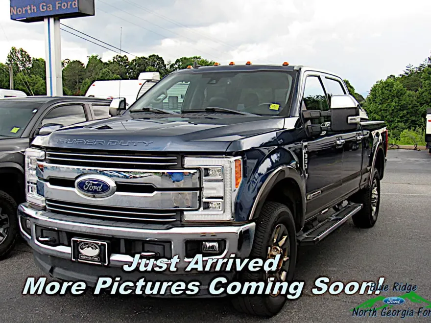 2019 Ford F-350 Lariat photo 1