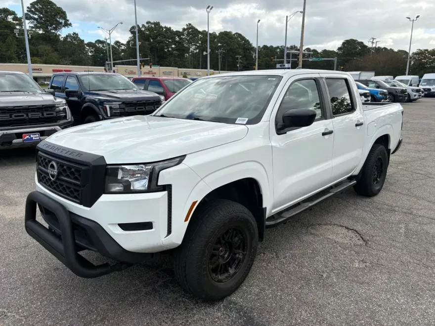 2022 Nissan Frontier S photo 1