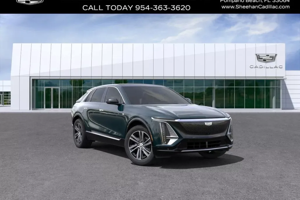 2025 Cadillac Lyriq Luxury photo 1