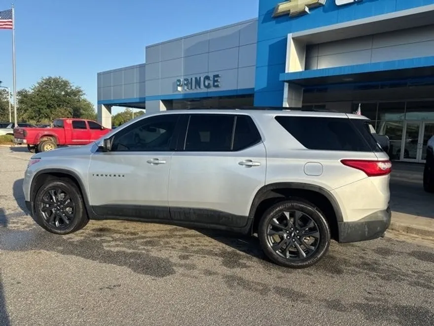 2021 Chevrolet Traverse RS photo 1