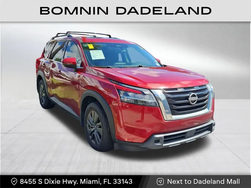 2022 Nissan Pathfinder SV photo 1