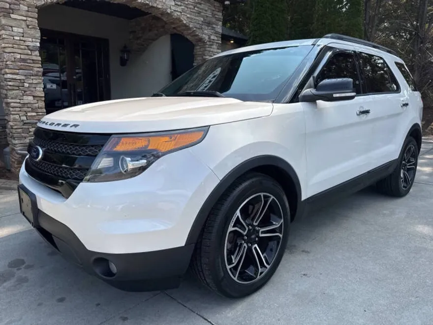 2014 Ford Explorer Sport photo 1