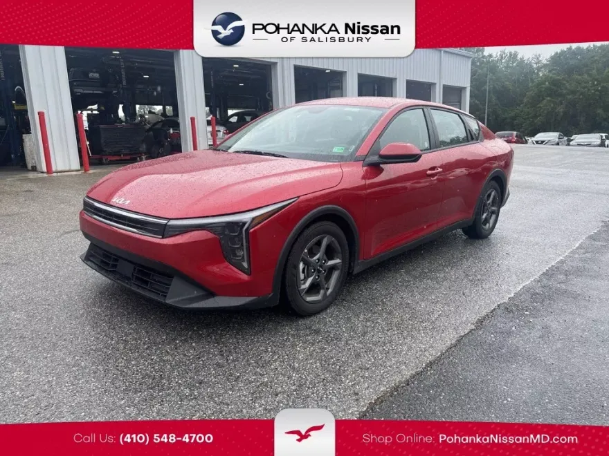 2025 Kia K4 LXS photo 1