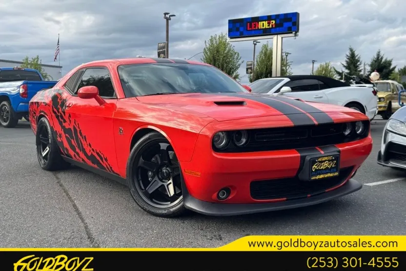 2017 Dodge Challenger R/T Scat Pack photo 1