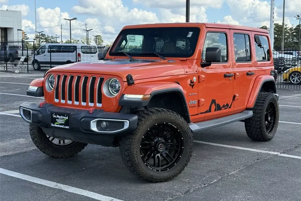 2019 Jeep Wrangler Unlimited Sahara photo 1