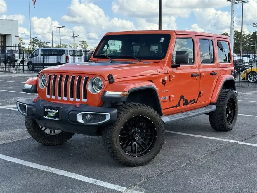 2019 Jeep Wrangler Unlimited Sahara photo 1