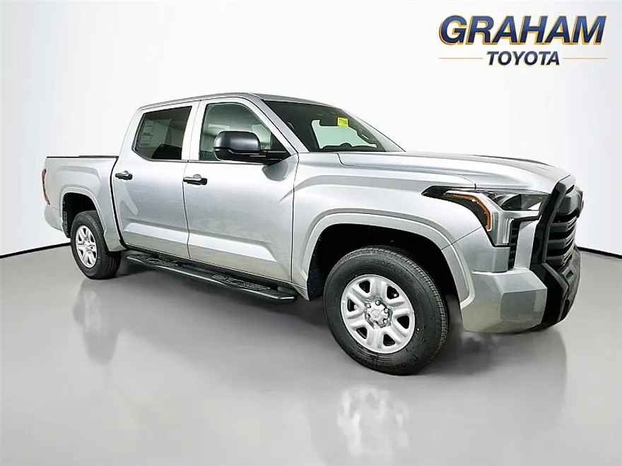 2026 Toyota Tundra SR CrewMax photo 1