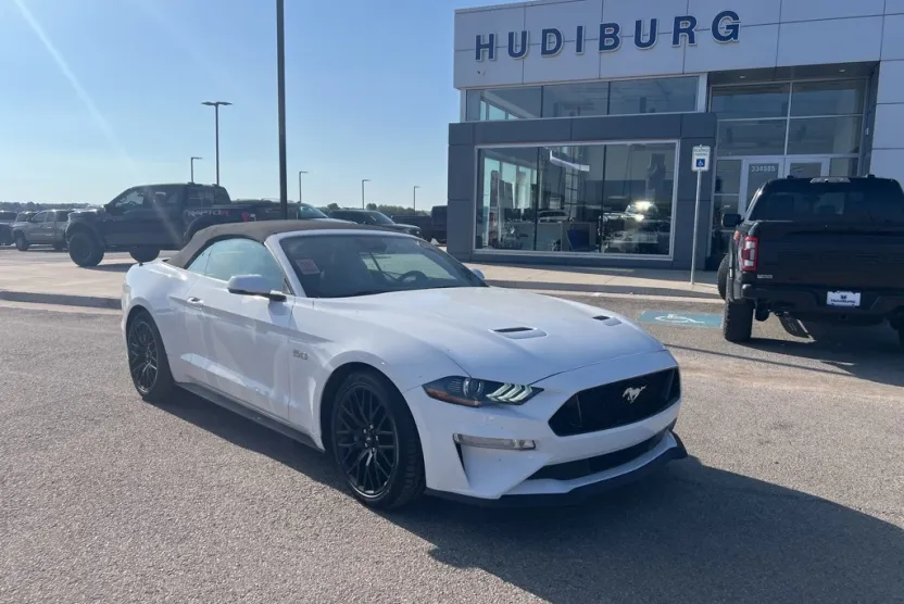 2022 Ford Mustang GT Premium photo 1