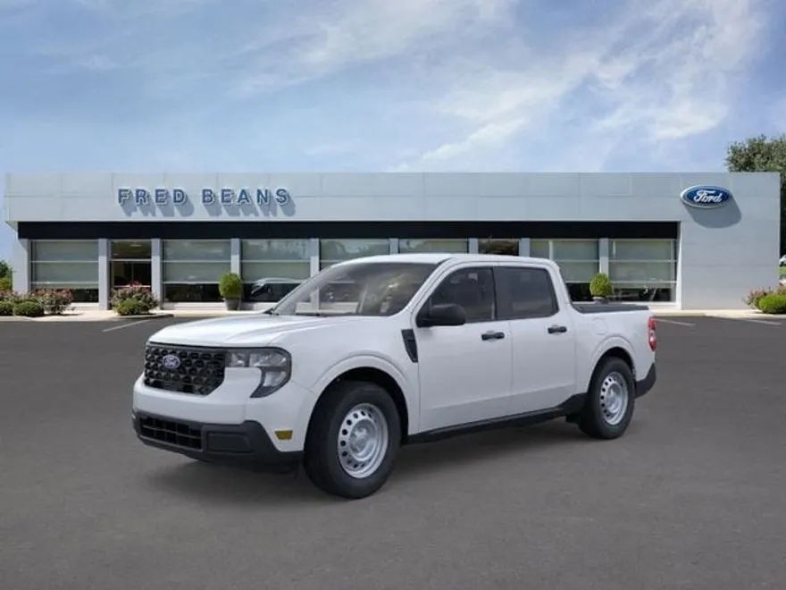 2025 Ford Maverick XL photo 1
