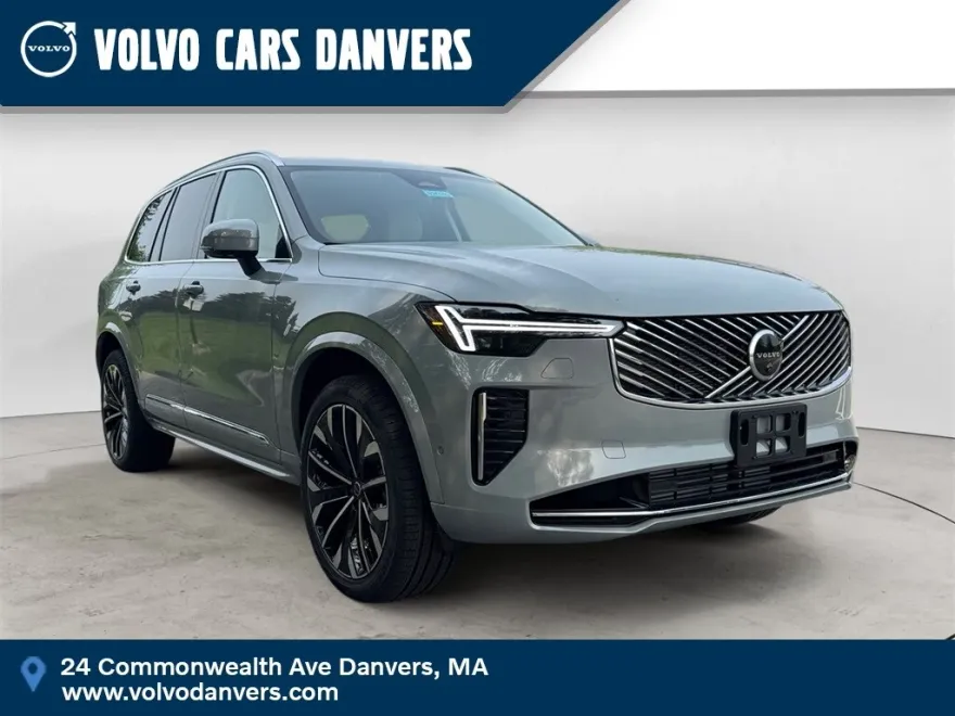 2026 Volvo XC90 T8 photo 1
