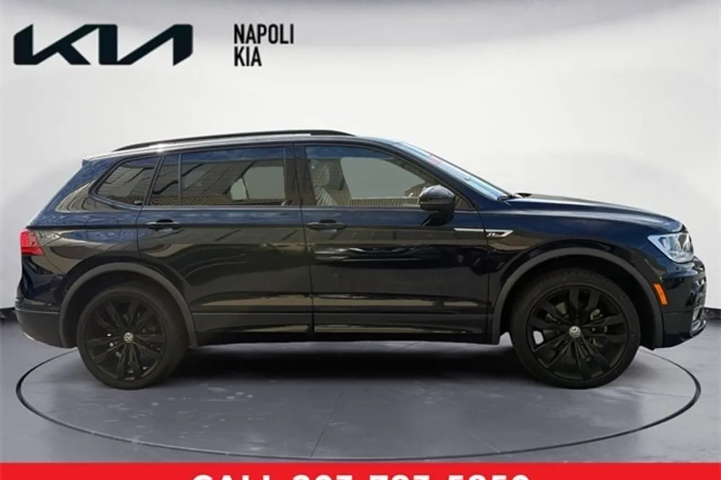 2021 Volkswagen Tiguan SE R-Line Black photo 1