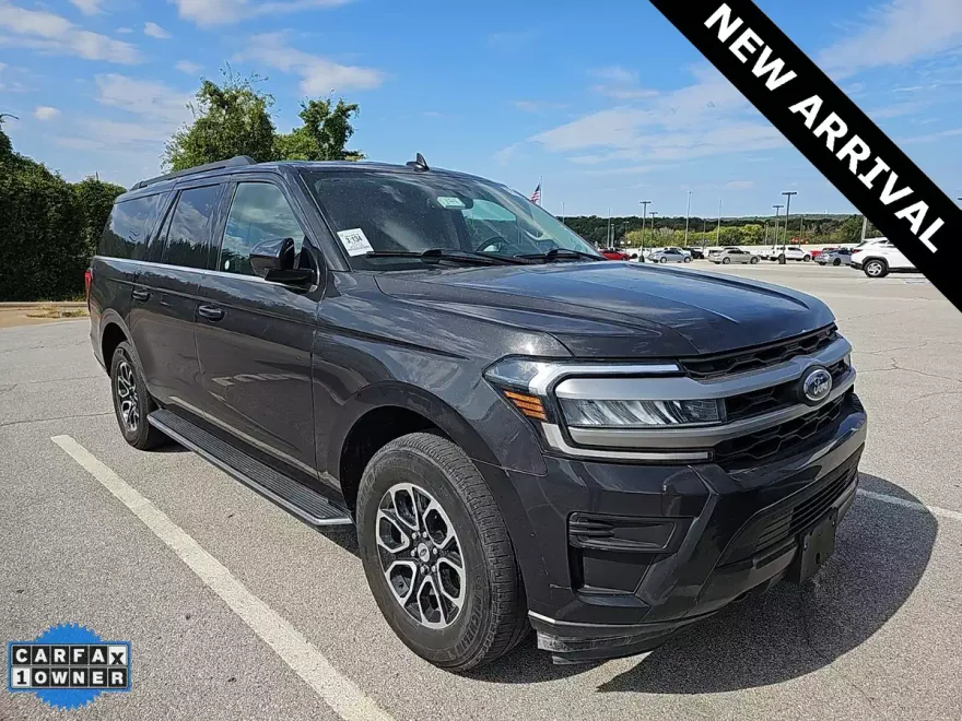 2023 Ford Expedition MAX XLT photo 1
