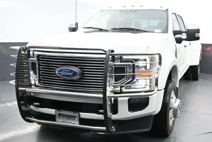 2022 Ford F-450 Platinum photo 1