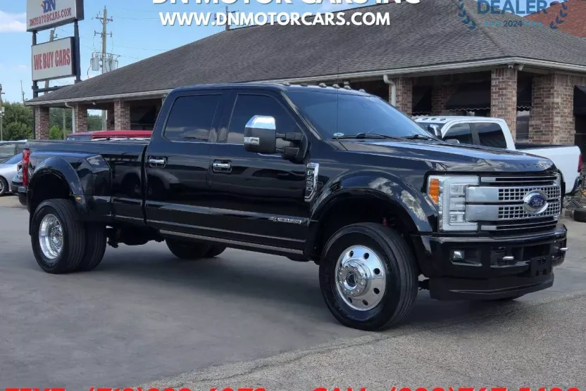 2017 Ford F-450 Platinum photo 1