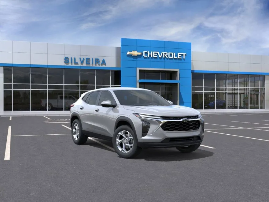 2025 Chevrolet Trax LS photo 1