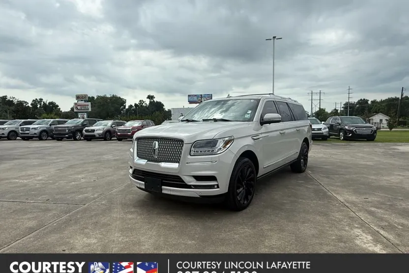 2021 Lincoln Navigator L Reserve photo 1