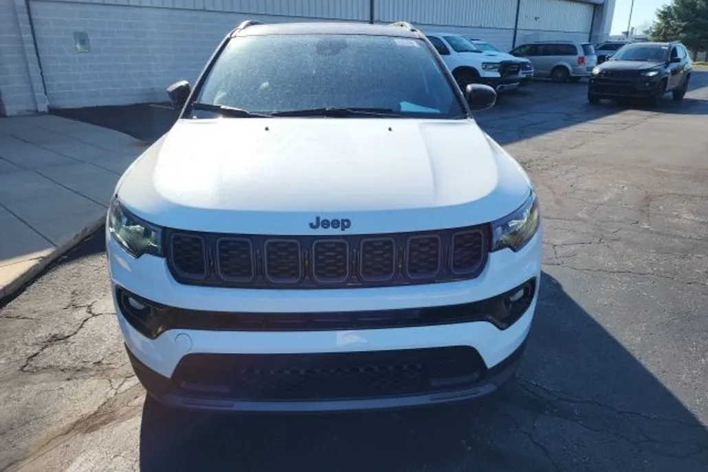 2025 Jeep Compass Limited photo 1
