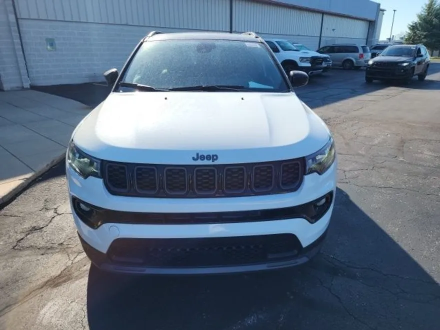 2025 Jeep Compass Limited photo 1