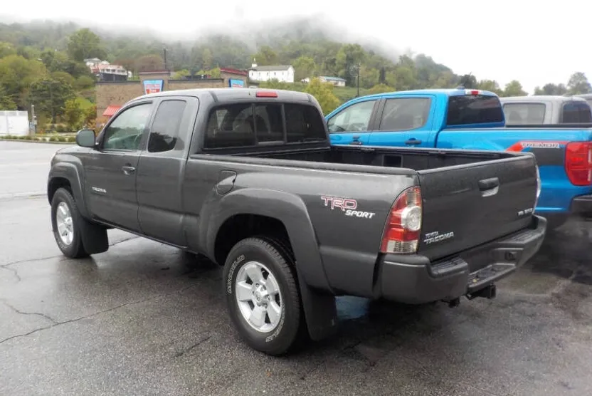 2009 Toyota Tacoma SR5 V6 TRD Sport 4x4 photo 1