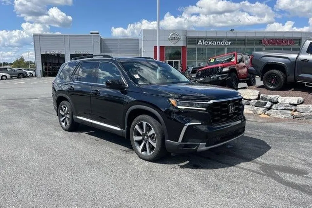 2023 Honda Pilot Elite photo 1