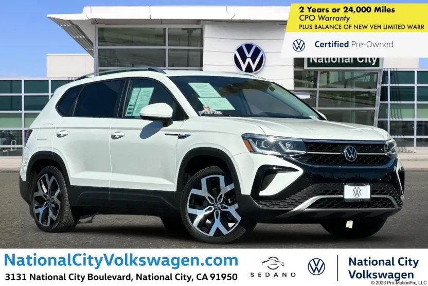 2022 Volkswagen Taos SEL photo 1