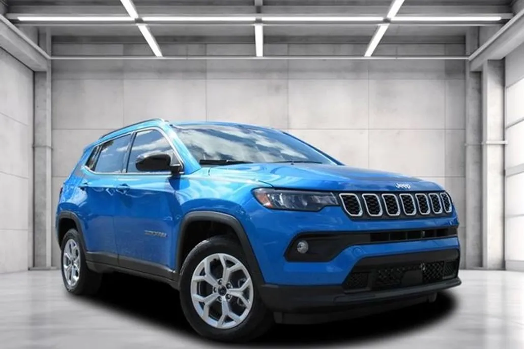 2025 Jeep Compass Latitude photo 1