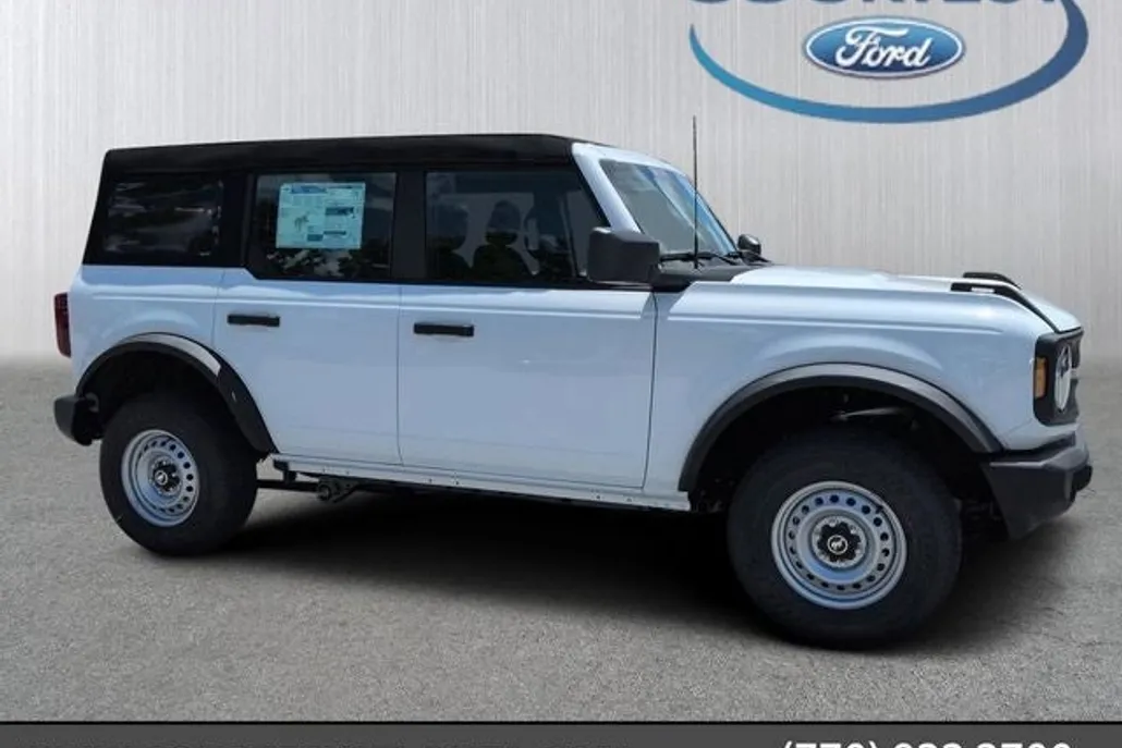 2025 Ford Bronco Base photo 1