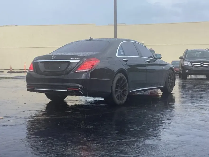 2015 Mercedes Benz S 65 AMG photo 1